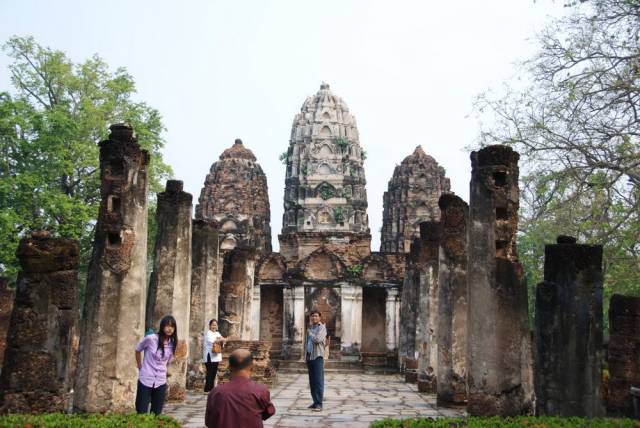 Sukhothai 049, Сукхотхай и Си Сатчаналай