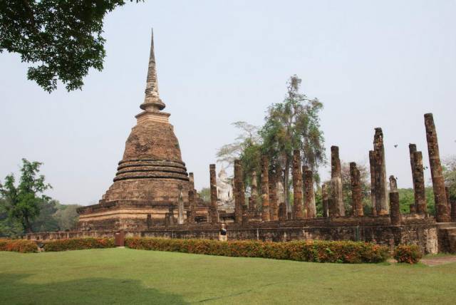 Sukhothai 075, Сукхотхай и Си Сатчаналай