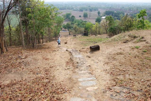 Sukhothai 100, Сукхотхай и Си Сатчаналай