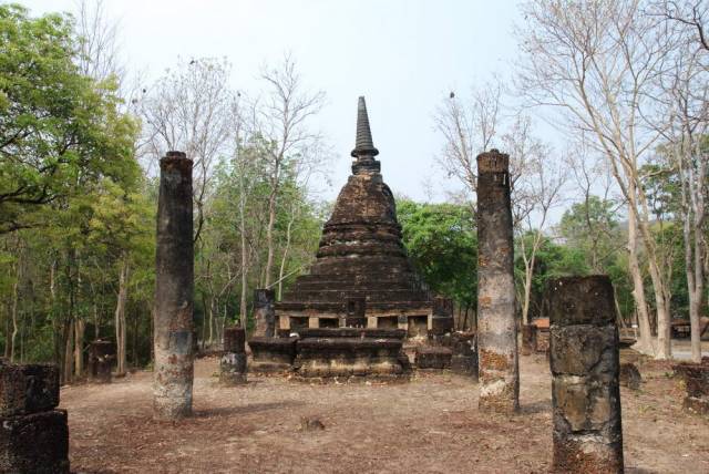 Sukhothai 105, Сукхотхай и Си Сатчаналай