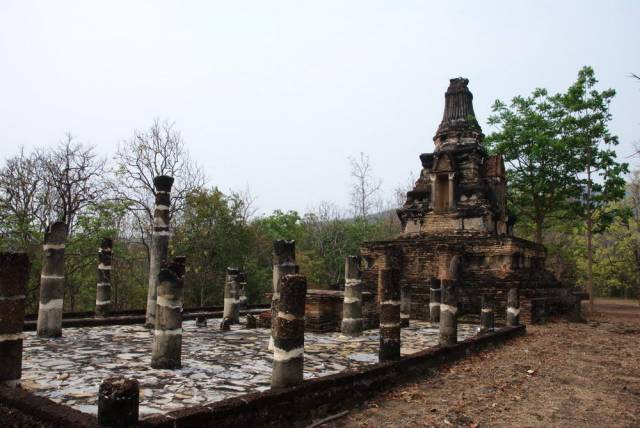 Sukhothai 110, Сукхотхай и Си Сатчаналай