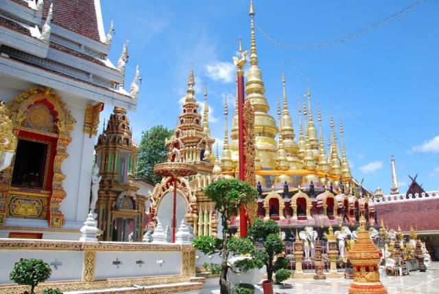 Wat Phra That Suthon Mongkhon Khiri 27, Путешествие на север Таиланда