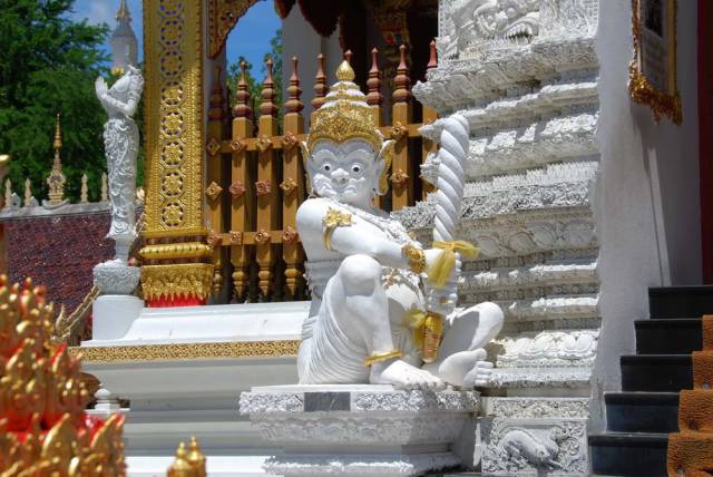 Wat Phra That Suthon Mongkhon Khiri 34, Путешествие на север Таиланда