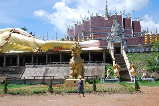 Wat Phra That Suthon Mongkhon Khiri 03, Путешествие на север Таиланда