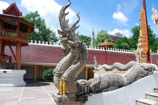 Wat Phra That Suthon Mongkhon Khiri 31, Путешествие на север Таиланда