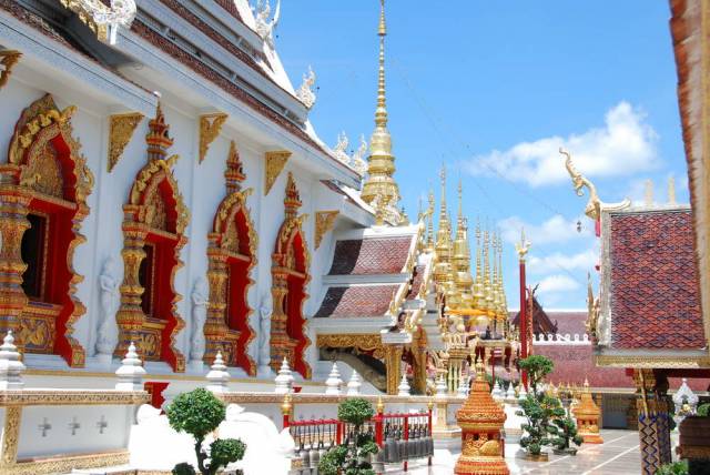 Wat Phra That Suthon Mongkhon Khiri 29, Путешествие на север Таиланда