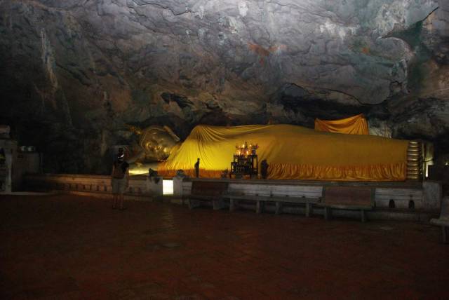 Khao Luang Cave, Petchaburi (12), Храмы