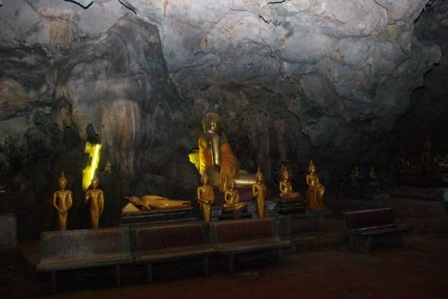 Khao Luang Cave, Petchaburi (13), Храмы