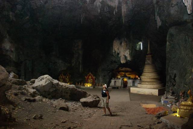 Khao Luang Cave, Petchaburi (24), Храмы