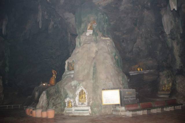 Khao Luang Cave, Petchaburi (10), Храмы