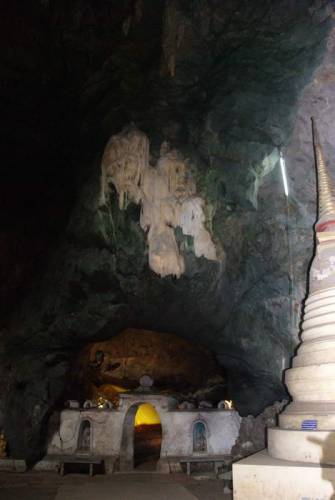 Khao Luang Cave, Petchaburi (25), Храмы