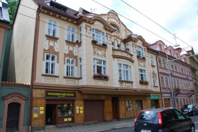 Teplice_U Hadich Lazni_Usti nad Labem_Czech Republic_2011..., Теплица