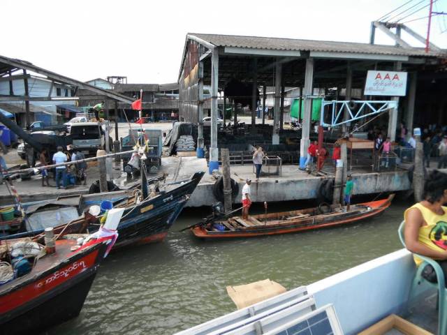 Ferry Ranong to Koh Phayam 22, Koh Phayam (остров Пайям, Ранонг)