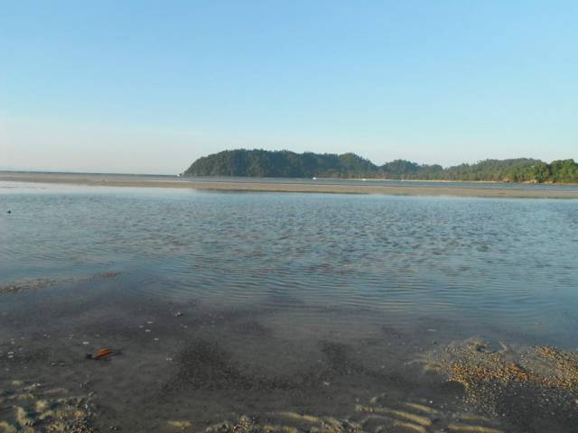 Koh Phayam_Ao Khao Kwai_Outflow 04, Koh Phayam (остров Пайям, Ранонг)