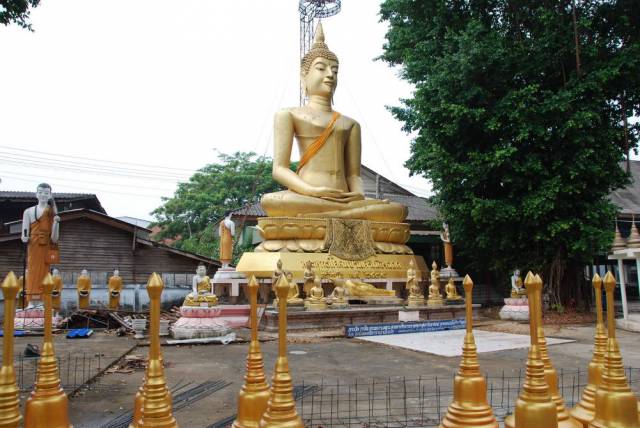 Mae Sot_Wat & City 12, Мае Сот