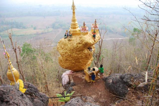 Mae Sot_Wat Phra That Doi Din Kiu 16, Мае Сот