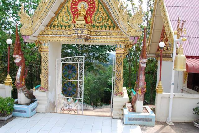 Surat Thani_Wat Khao Suwan Pradit 22, Сурат Тани