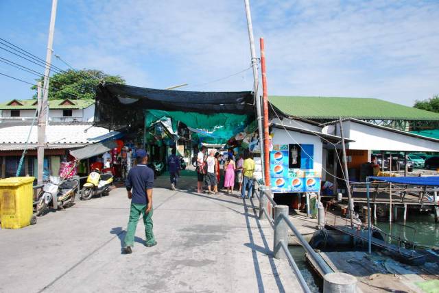 Ban Phe_Pier to Koh Samet 01, Районг